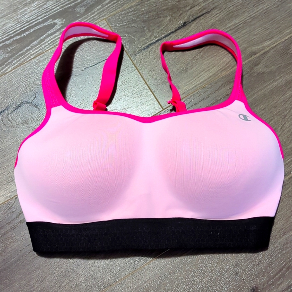 Champion sports Bra. Size 36 D. Black pink and Grey. EUC. Under wire. Formedcups